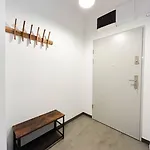 Lumina Stylish 3-room Near Atlas Arena Apartment *