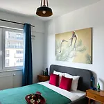 Apartment Lumina Stylish 3-room Near Atlas Arena