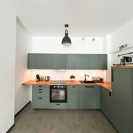アパート Lumina Stylish 3-room Near Atlas Arena *