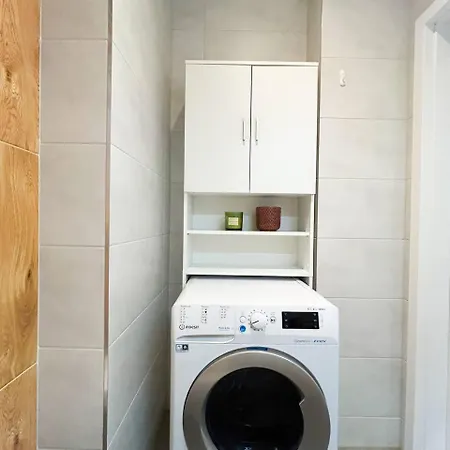 Lumina Stylish 3-room Near Atlas Arena