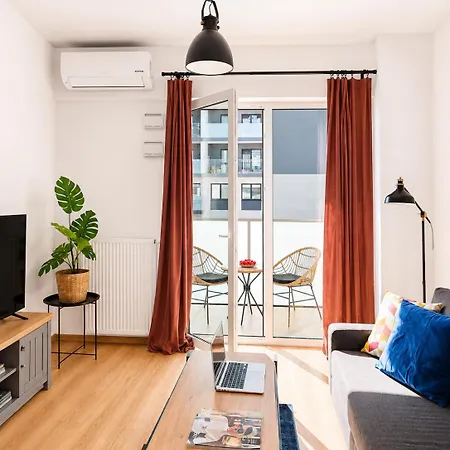 Lumina I Comfy 3-room With Balcony I Ac I Coffee Maker I Parking Διαμέρισμα