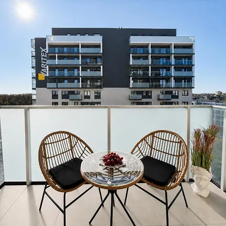 Lumina I Comfy 3-room With Balcony I Ac I Coffee Maker I Parking