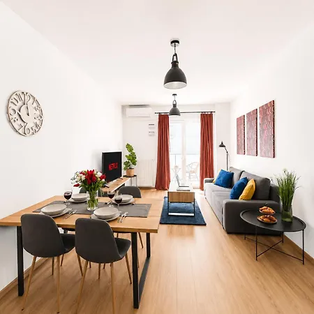 Lumina I Comfy 3-room With Balcony I Ac I Coffee Maker I Parking Διαμέρισμα *