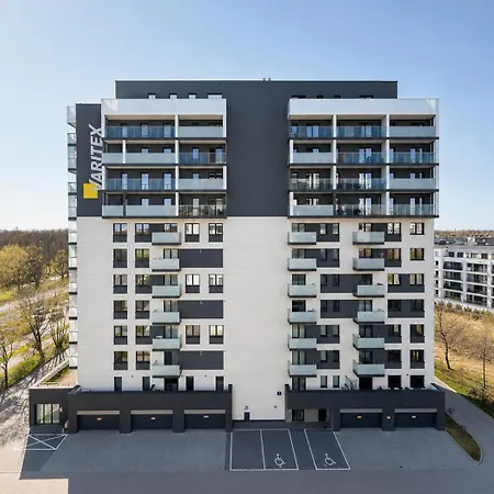 Lumina I Comfy 3-room With Balcony I Ac I Coffee Maker I Parking Λοτζ