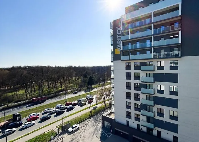 Lumina Stylish 3-room Near Atlas Arena Apartman *