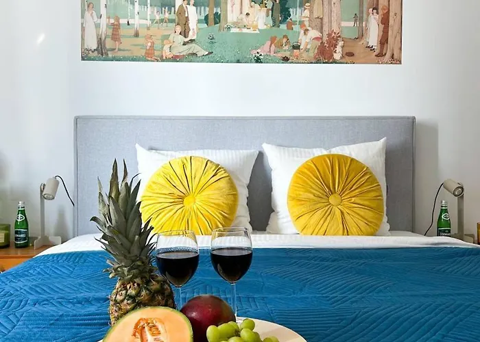 Lumina Stylish 3-room Near Atlas Arena Appartamento