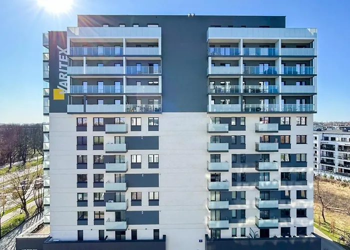 Lumina Stylish 3-room Near Atlas Arena