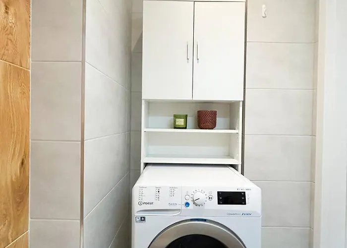 Lumina Stylish 3-room Near Atlas Arena